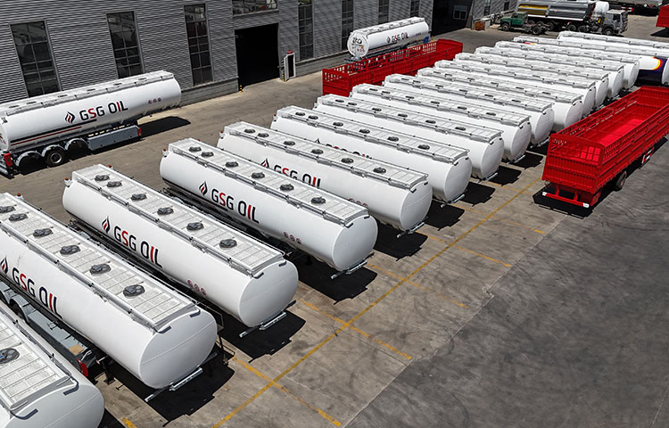 Reboques de petróleo de petróleo Huayu ODM demonstrando capacidade de fabricação em larga escala
